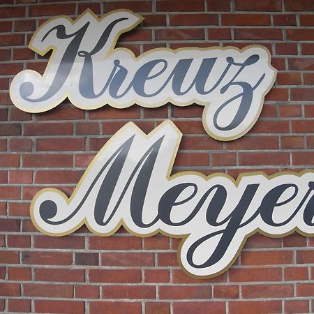 Land-Gut-Hotel Restaurant Kreuz Meyer Stuhr Exteriör bild